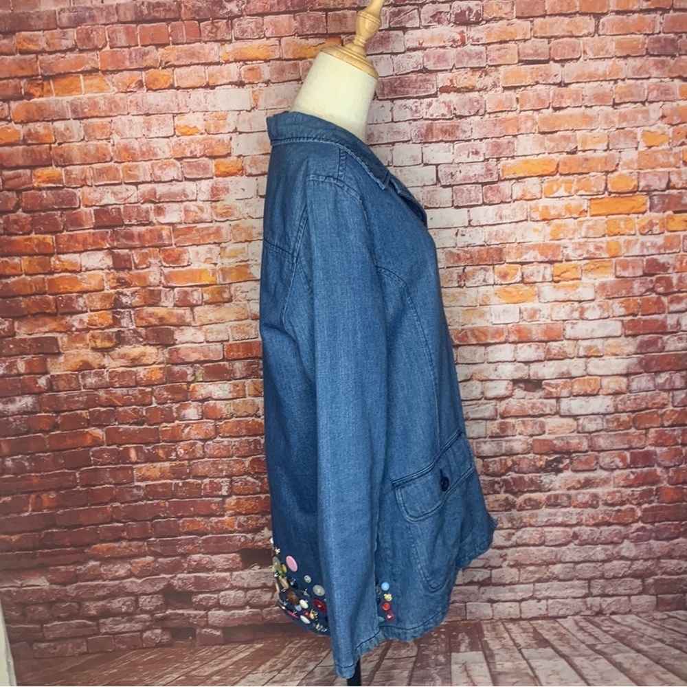 Basic Editions Blue Chambray Upcycled Vintage But… - image 6